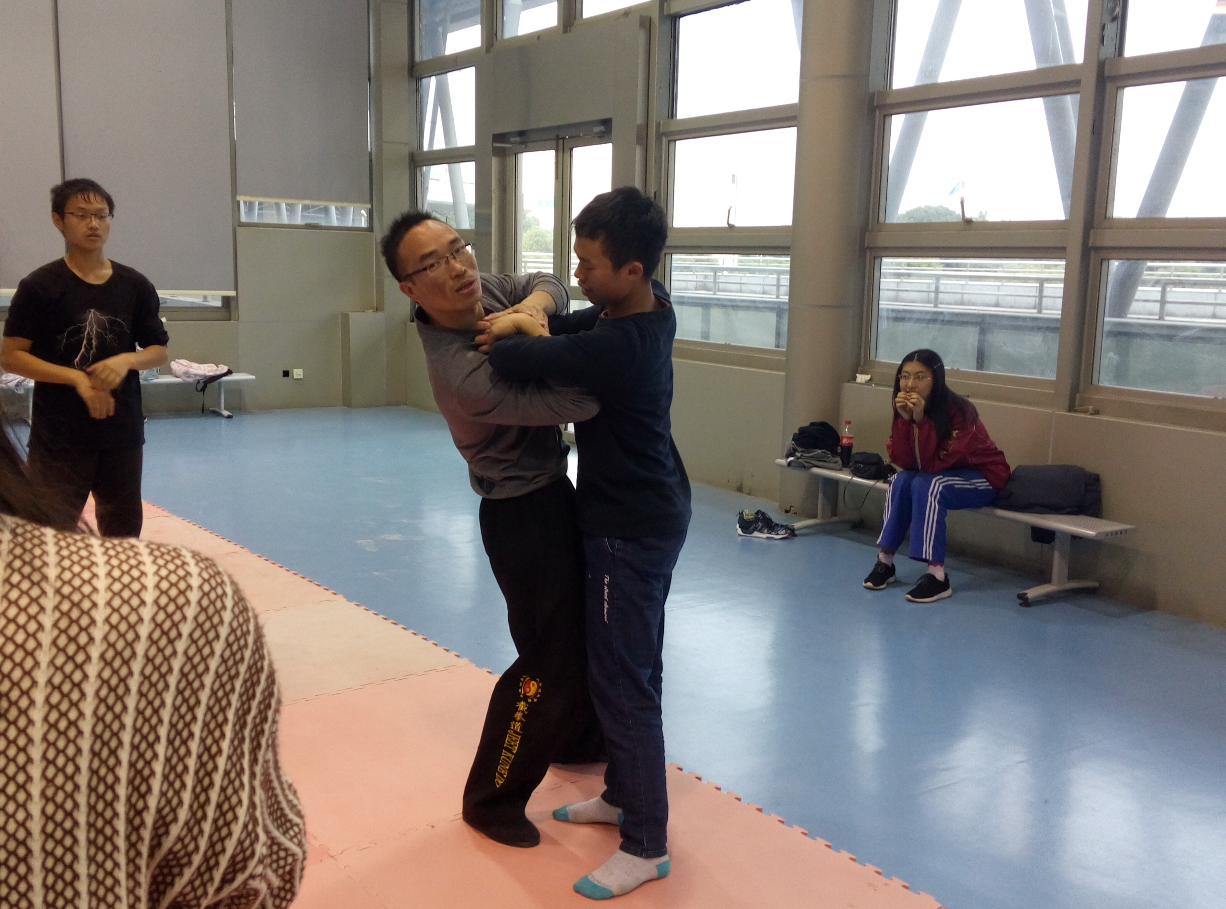 梅师华老师为常熟理工学院进行截拳道教学指导