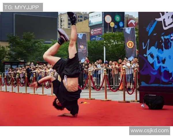 杭州街舞队在世界攀岩锦标赛中的精彩表现与奋斗历程揭秘 杭州街舞队在世界攀岩锦标赛中的精彩表现与奋斗历程揭秘